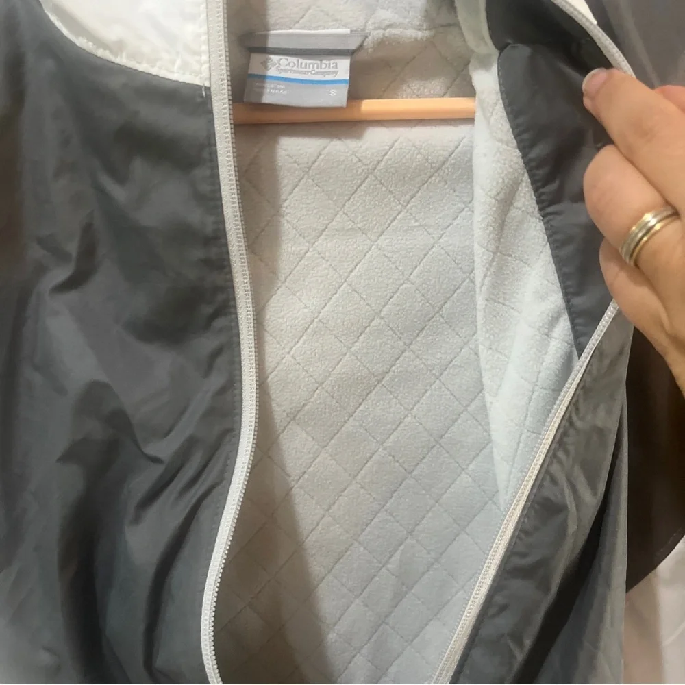 Columbia Jacket Womens Small S Gray White Birchleaf Hill Windbreaker Lined Zip - Picture 5 of 13
